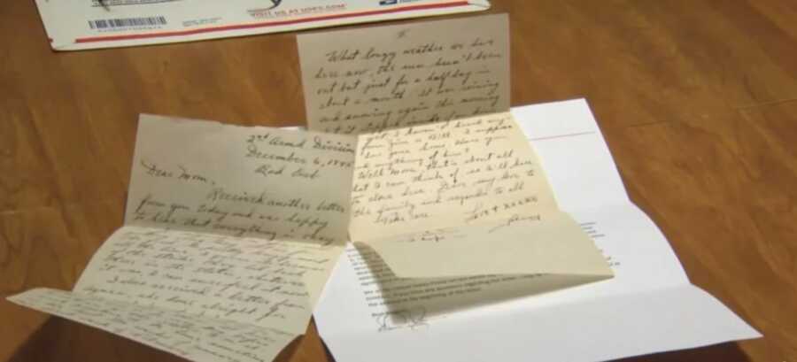 Imagine cu scrisoarea primită după 76 de ani