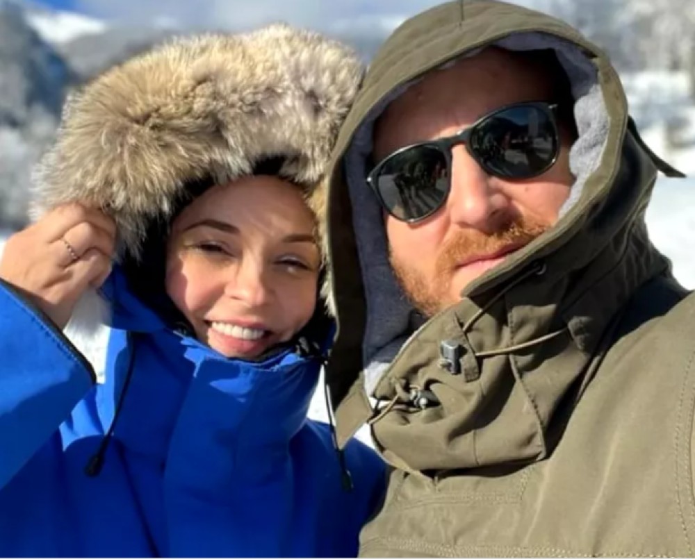 Imagine cu Andreea Marin și Adrian Brâncoveanu la munte