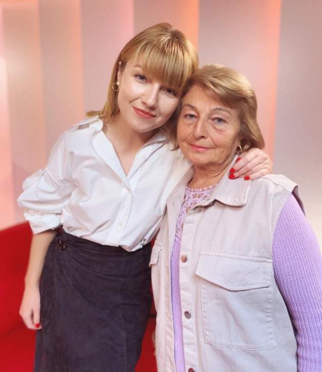 Imagine cu Alexandra Ungureanu și mama sa după ce au fost eliminate din Asia Express 4