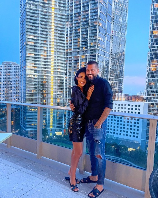 Imagine cu Adelina Pestrițu și soțul ei în Miami