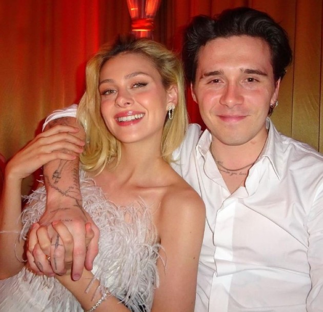 Imagine cu Brooklyn Beckham și soția sa Nicola Peltz de la Revelion