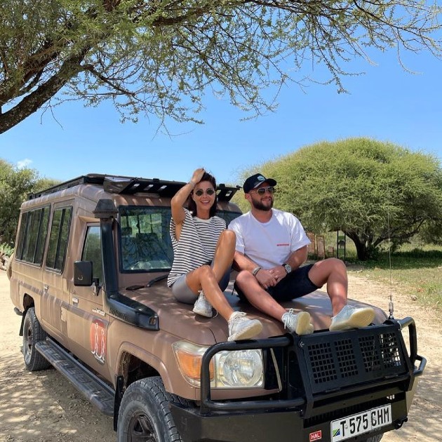 Imagine cu Ilinca Vandici și soțul ei în vacanță
