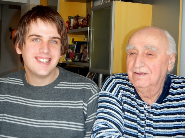 Imagine cu Andrei Hărăbor și bunicul lui de sfântul andrei