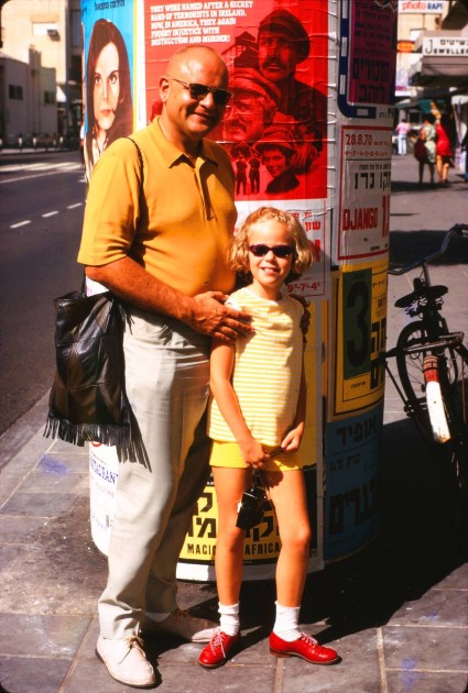 Imagine cu Dani Shapiro alături de tatăl ei