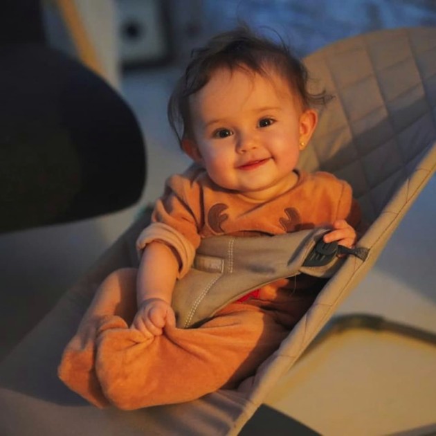 Imagine cu Lia bebeluș în cărucior