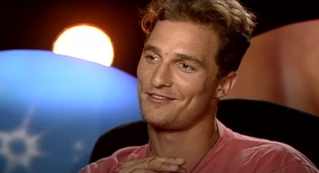 Imagine cu Matthew McConaughey în timpul unui interviu în trecut