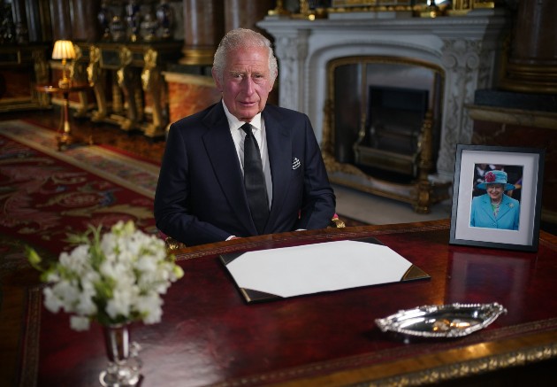 Imagine cu Regele Carol al III-lea își rostește discursul către națiune și Commonwealth de la Palatul Buckingham, în urma decesului Reginei Elisabeta a II-a, joi, 8 septembrie, la Balmoral, pe 9 septembrie 2022, la Londra, Anglia.