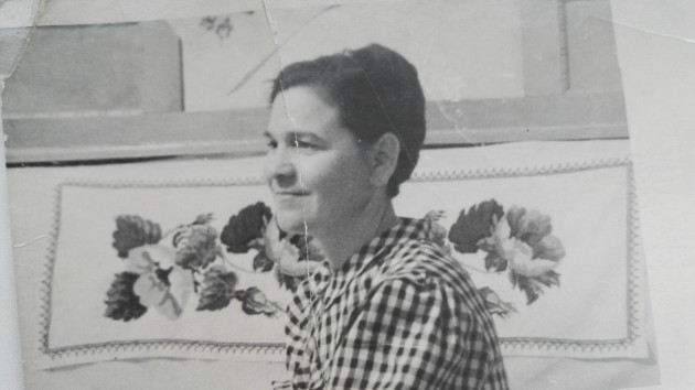 Imagine cu Baba Lena Erkhova în tinerețe