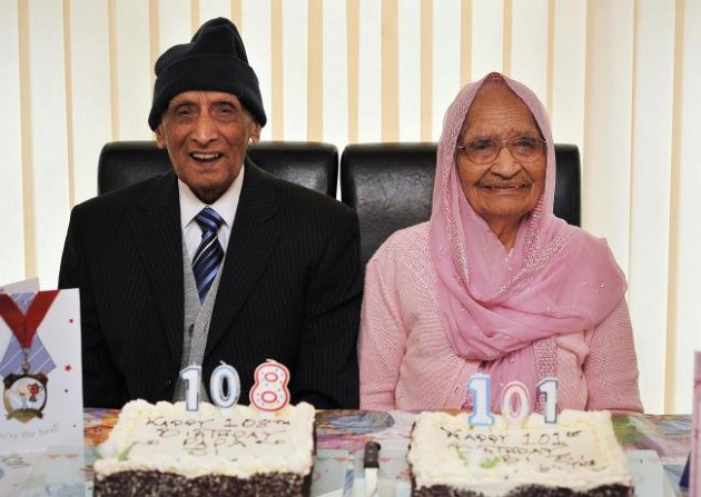 Imagine cu cel mai longeviv cuplu din lume la împlinirea a 90 de ani de mariaj