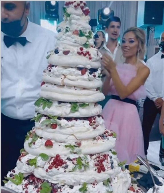 tortul de la nunta lui Liviu Teodorescu
