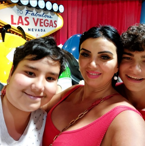 Adriana Bahmuțeanu fericita alaturi de baietii ei in vacanta in SUA