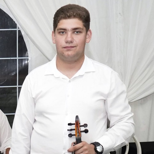 Liviu Dobre, tanarul de 18 ani mort dupa ce a fost electrocutat de fulger