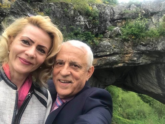 Petre Daea fericit alături de soția lui Camelia