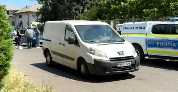 mașină de investigații de la Serviciul Criminalistică în Otopeni, Ilfov