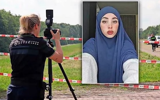 captura video presa olandeza, politista in uniforma neagra care fotografiaza locul unei crime, banda de protectie pusa de politie, portretul lui Ryan al Najjar, tanara de 18 ani ucisa, cu val albastru pe cap