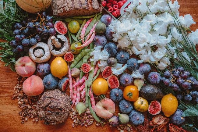 Ce se întâmplă cu corpul tău dacă mănânci numai fructe și legume