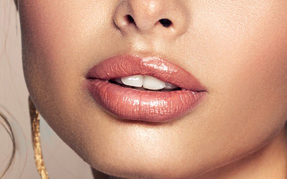 marirea buzelor in mod natural Uimitoare cosmetice anti-îmbătrânire recenzie primer pentru față
