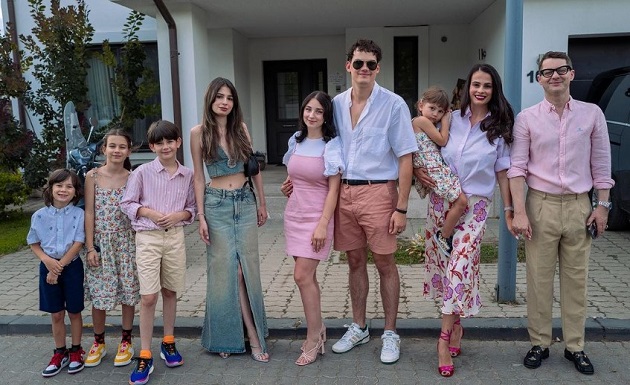Adrian Sînă și familia