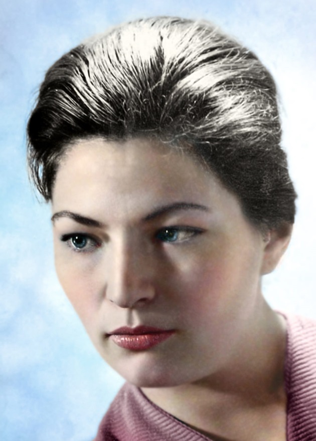 Potret cu Draga Olteanu Matei când era mai tânără