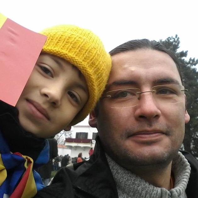 Mihai Stănescu și Victor Alexandru, fiul și nepotul lui Ilinca Tomoroveanu