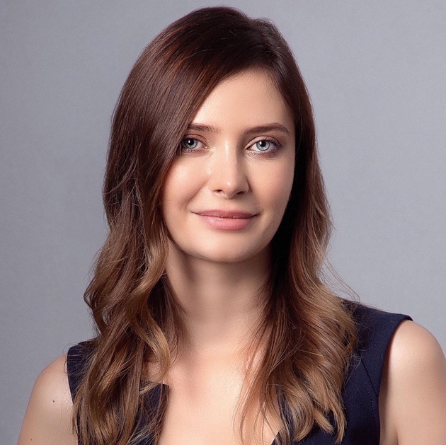 Alexandra Dines fosta sotie a lui Daniel Dines