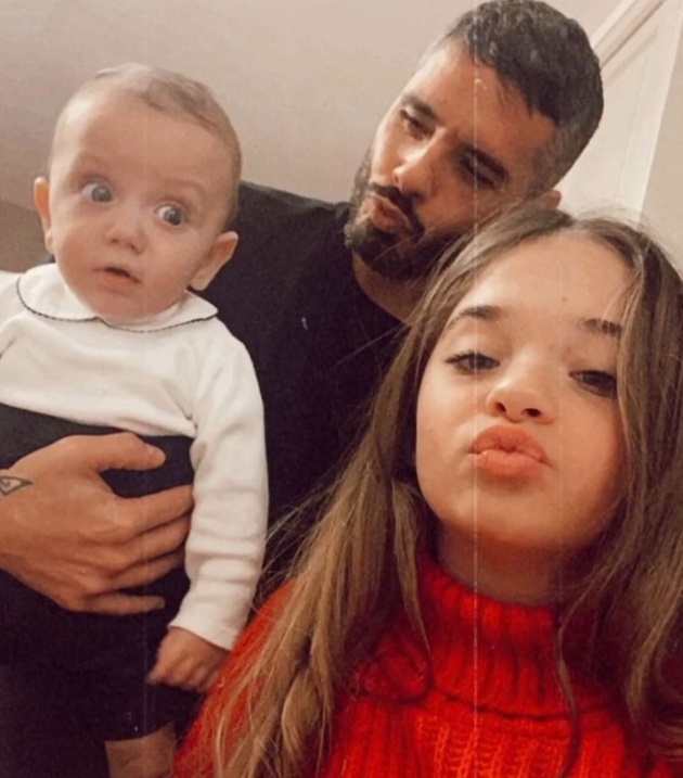Vincenzo Castellano și cei doi copii ai săi, Maya din căsnicia cu Antonia și băiatul din relația cu actuala sa iubită Andreea