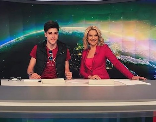Lavinia Petrea alături de Matei Dedu, fiul lui Mihai Dedu, la pupitrul știrilor ProTV