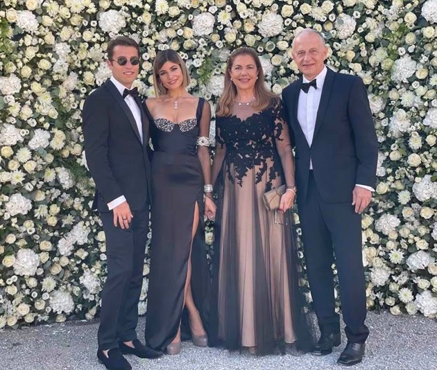 Mihaela și Mircea Geoana, alături de fiica lor Ana Maria și soțul acestuia 