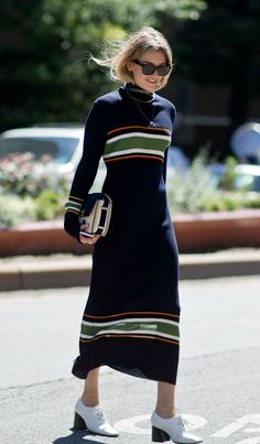 rochie pulover anii 70