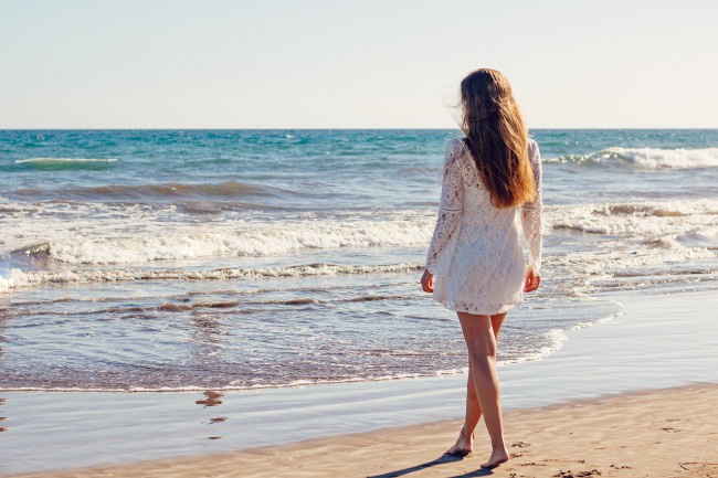 Mireasă la mare