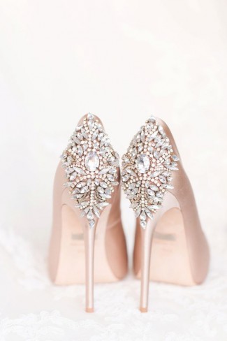 Pantofi de nuntă cu ornamente