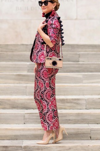 dama brocart elegante | DivaHair.ro