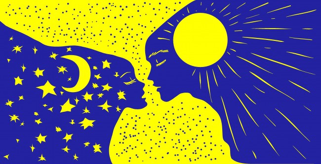 vizual cu doua chipuri de femeie si barbat cu luna, soare si stele pe fundal