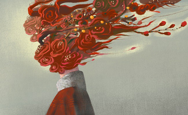 femeie care are un buchet de trandafiri in cap, femeie creativa