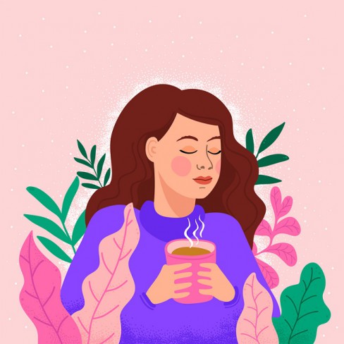 fata satena care bea dintr-o ceasca de ceai pe un fundal roz