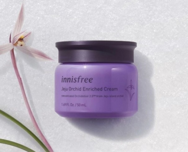 crema anti-aging cu orhidee și acid hialuronic Jeju Orchid Enriched Cream Innisfree 