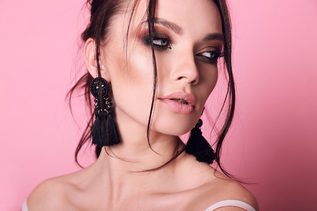 make up 2023