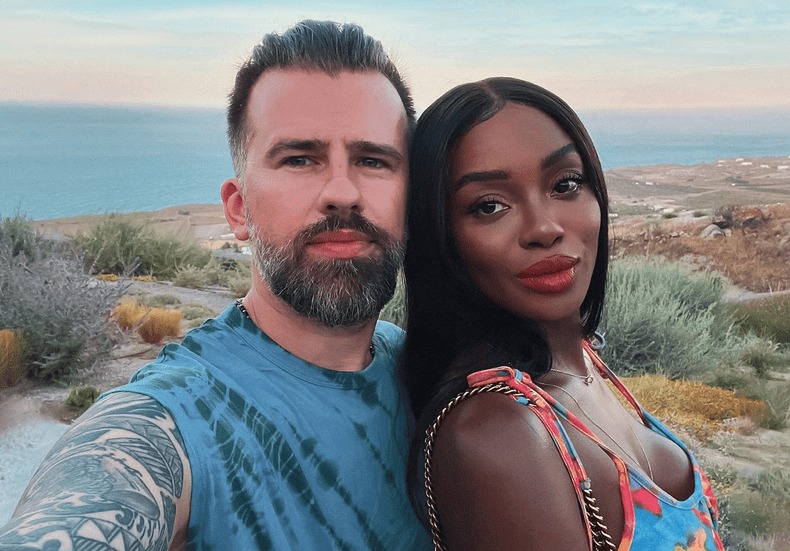 florin ristei si naomi hedman imbratisati la mare