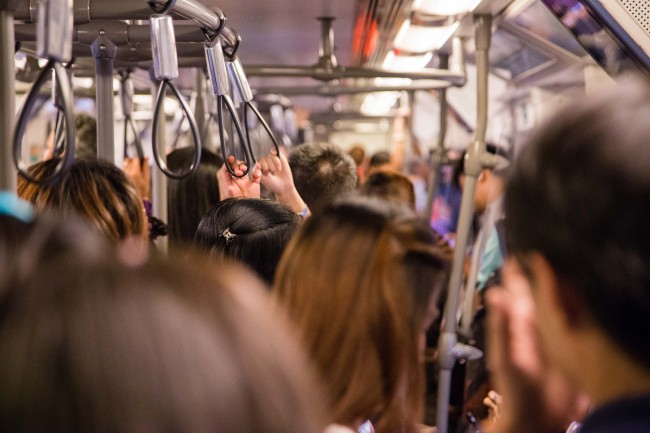 aglomeratie la metrou