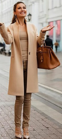 tinuta camel