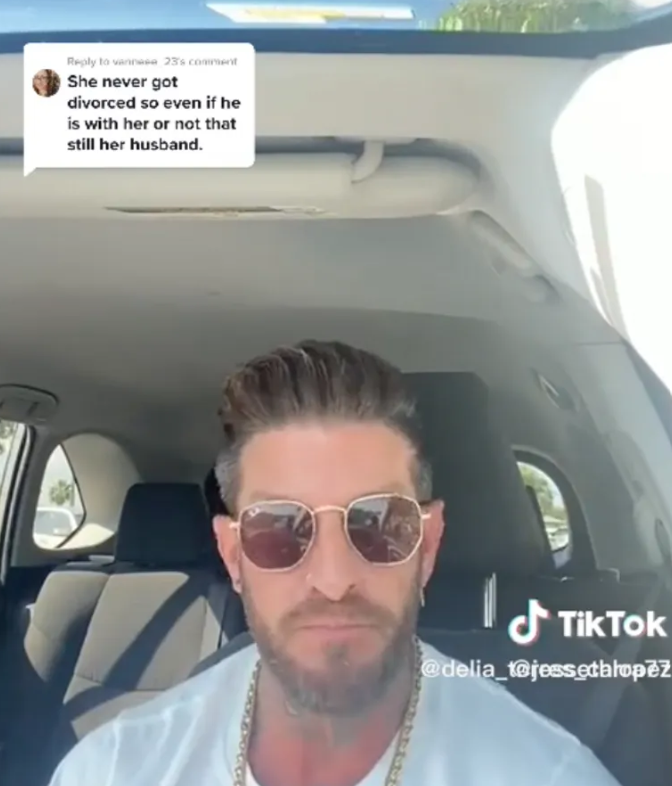 Tim, soțul Annessei se apără într-un video publicat pe TikTok făcut din mașina sa