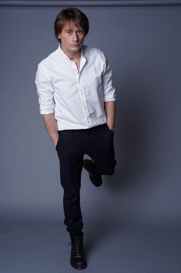 actorul marius manole sedinta foto