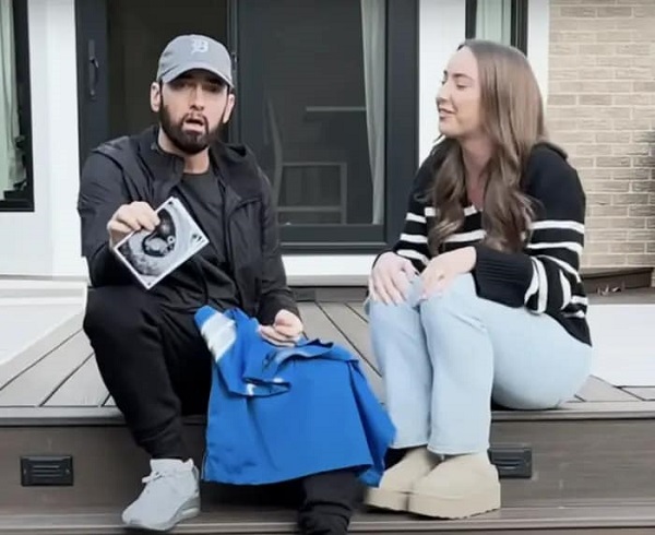 eminem alaturi de fiica sa primind vestea ca va deveni bunic