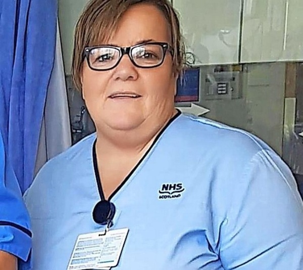 susan mcgowen asistenta blonda cu ochelari la ochi care a decedat din cauza substantelor de slabit