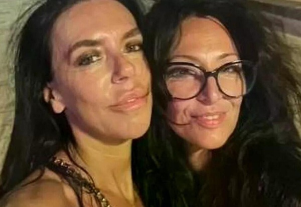 letizia impreuna cu prietena ei selfie