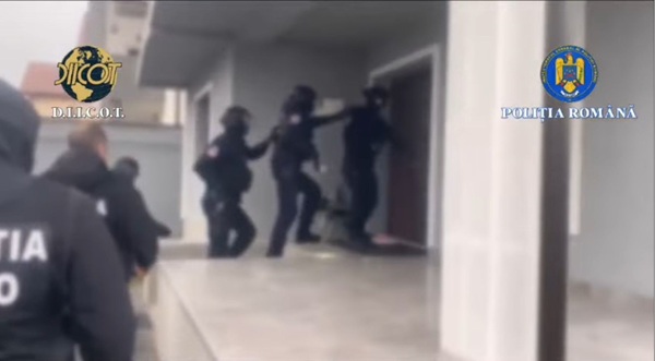 mai multi reprezentanti diicot la domiciliul unor suspecti