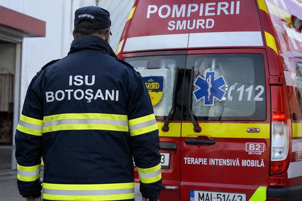 un pompier isu botosani langa o ambunalta