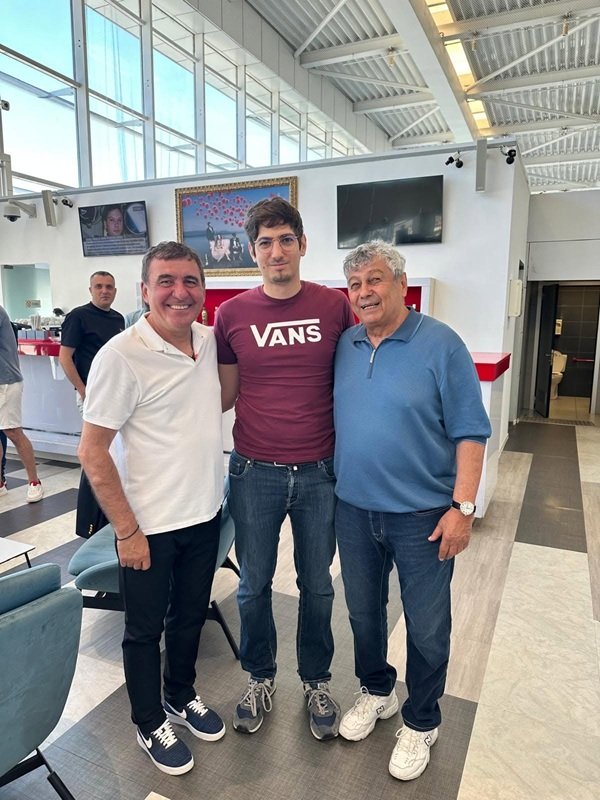 matei lucescu alaturi de bunicul lui mircea lucescu si de gica hagi 