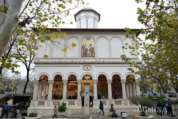 poza cu biserica sf gheorghe nou din capitala