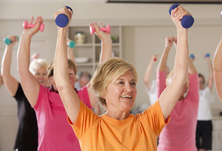 preventia imbatranirii precoce persoane in varsta care fac sport